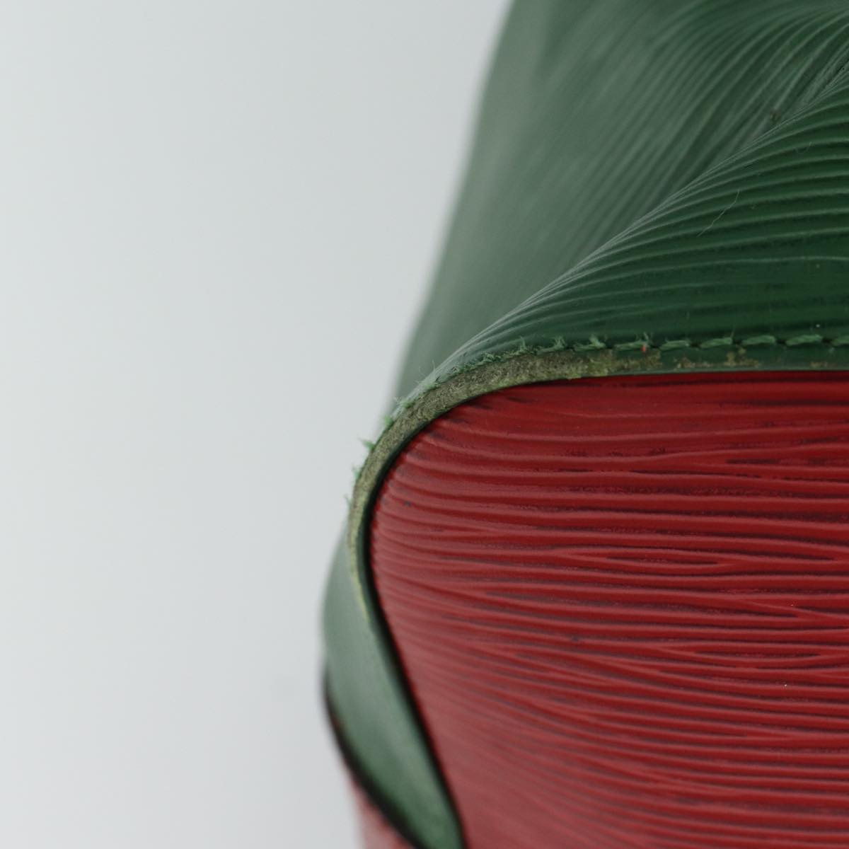 LOUIS VUITTON Epi Petit Noe Shoulder Bag Bicolor Green Red M44147 LV 70552