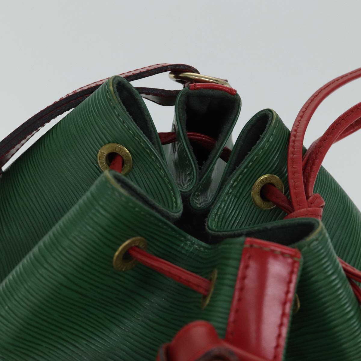 LOUIS VUITTON Epi Petit Noe Shoulder Bag Bicolor Green Red M44147 LV 70552
