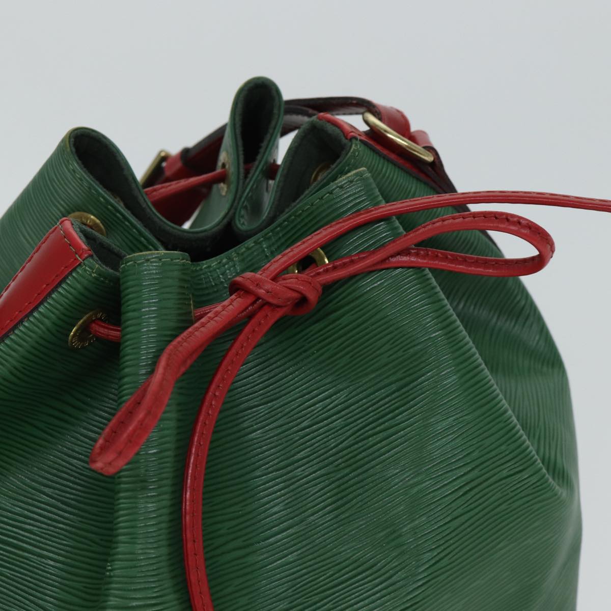 LOUIS VUITTON Epi Petit Noe Shoulder Bag Bicolor Green Red M44147 LV 70552