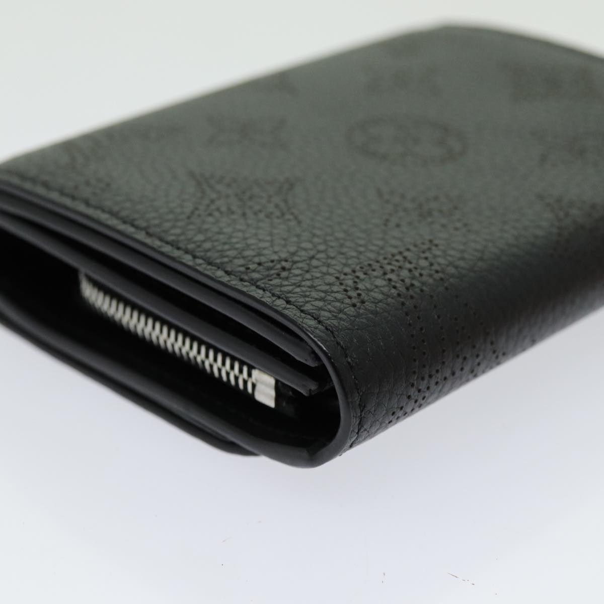 LOUIS VUITTON Mahina Portefeuille Iris Compact Wallet Noir M62540 LV 70838A