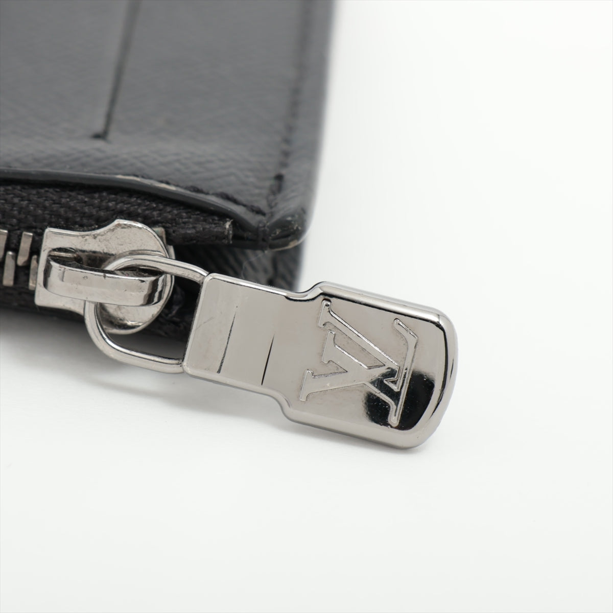 Louis Vuitton Monogram Eclipse Coin Card Holder M69533 Black X Grey Coin Case