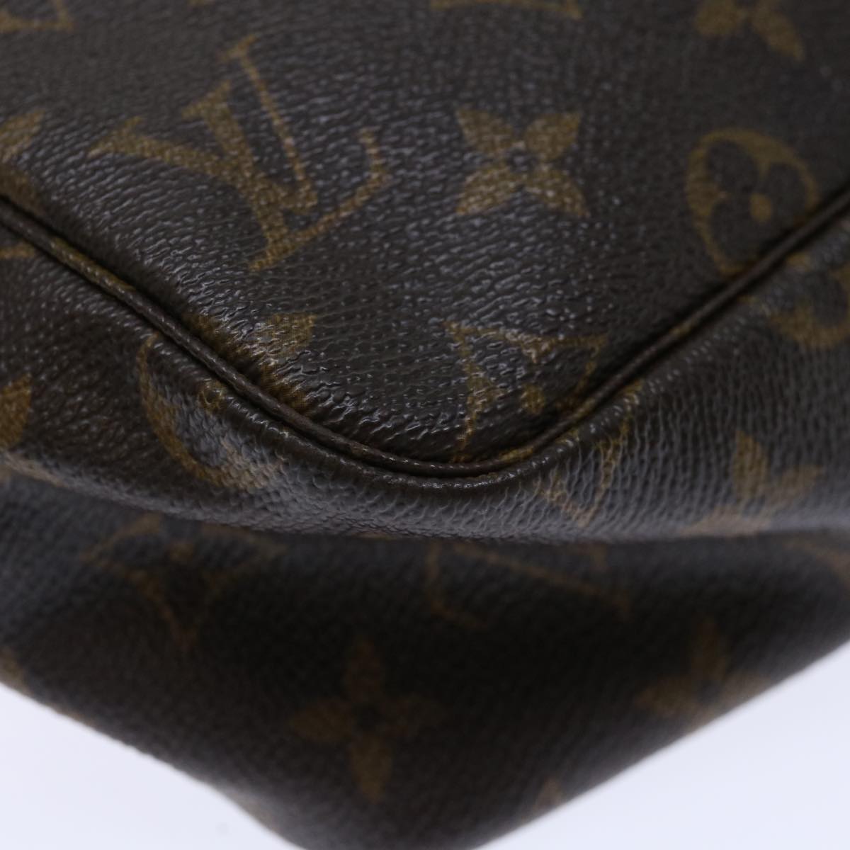 LOUIS VUITTON Monogram Trousse Toilette 28 Clutch Bag M47522 LV 71049