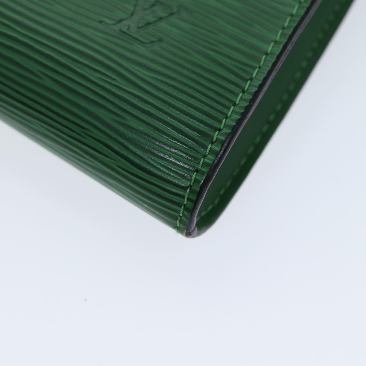 LOUIS VUITTON Epi Pochette Accessoires Pouch Green M52984 LV 71673