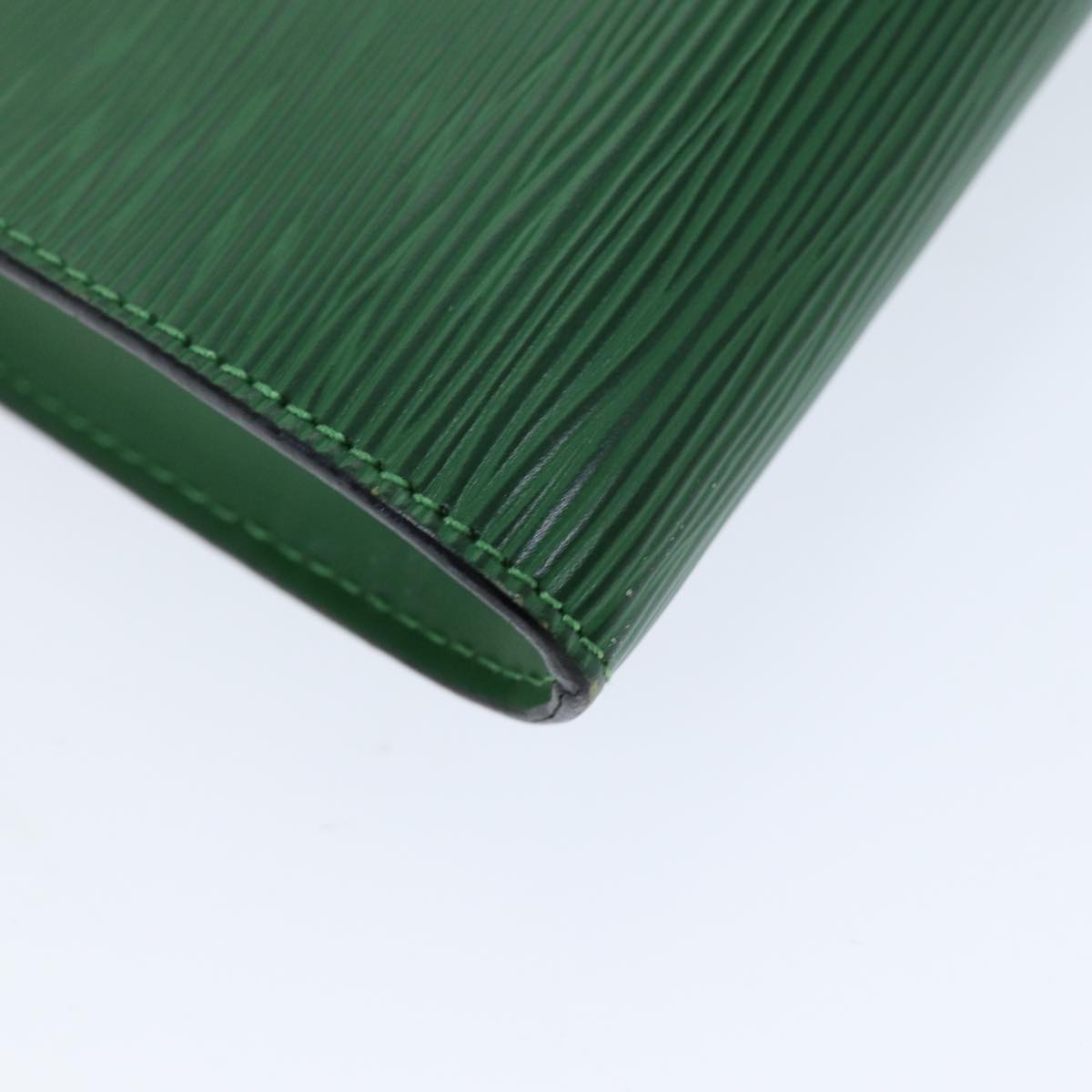 LOUIS VUITTON Epi Pochette Accessoires Pouch Green M52984 LV 71673