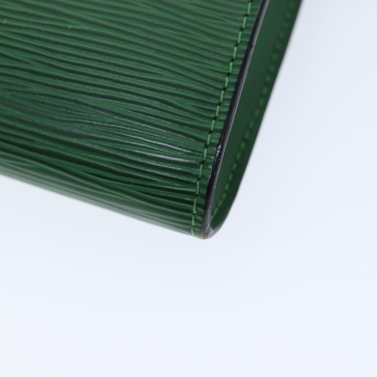 LOUIS VUITTON Epi Pochette Accessoires Pouch Green M52984 LV 71673