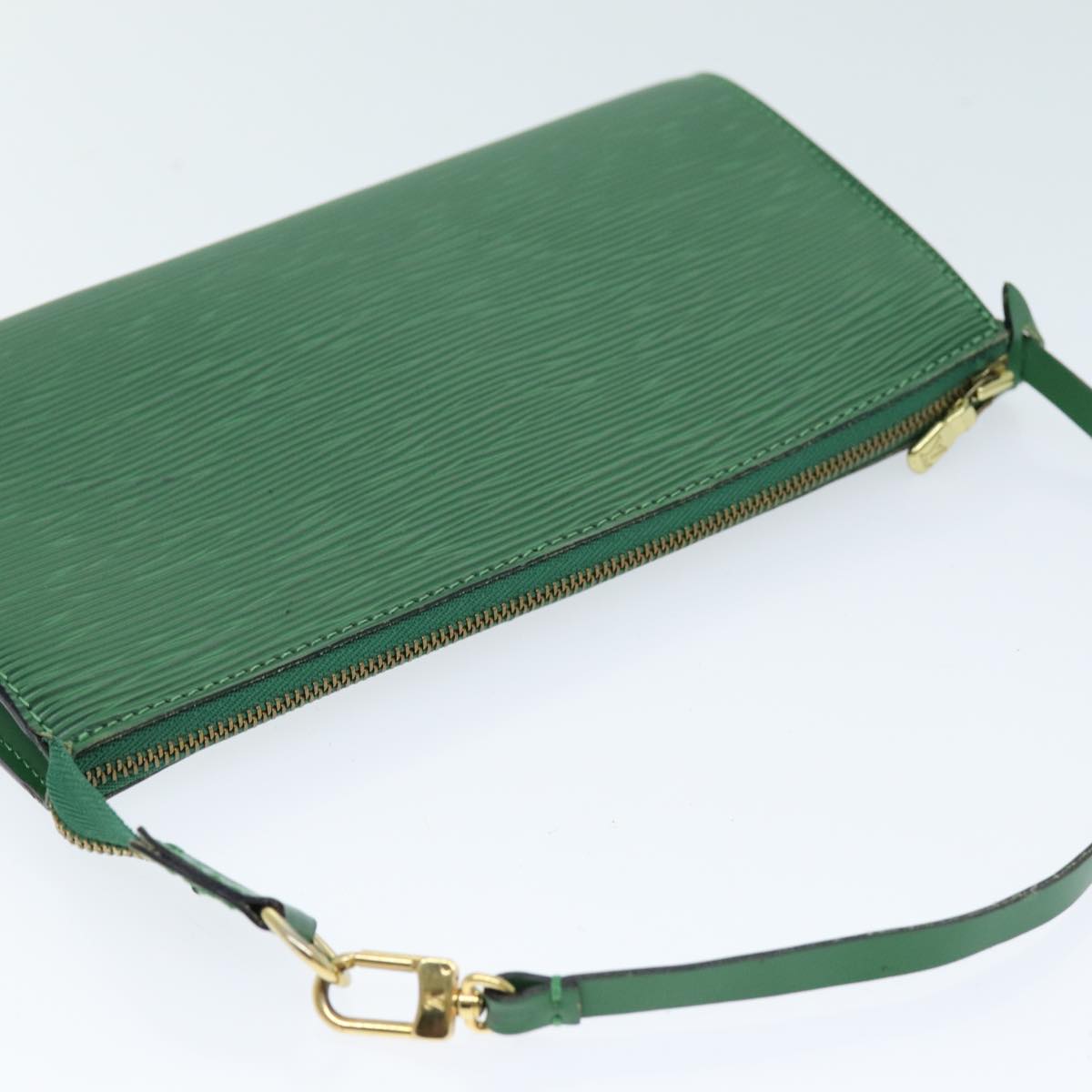 LOUIS VUITTON Epi Pochette Accessoires Pouch Green M52984 LV 71673