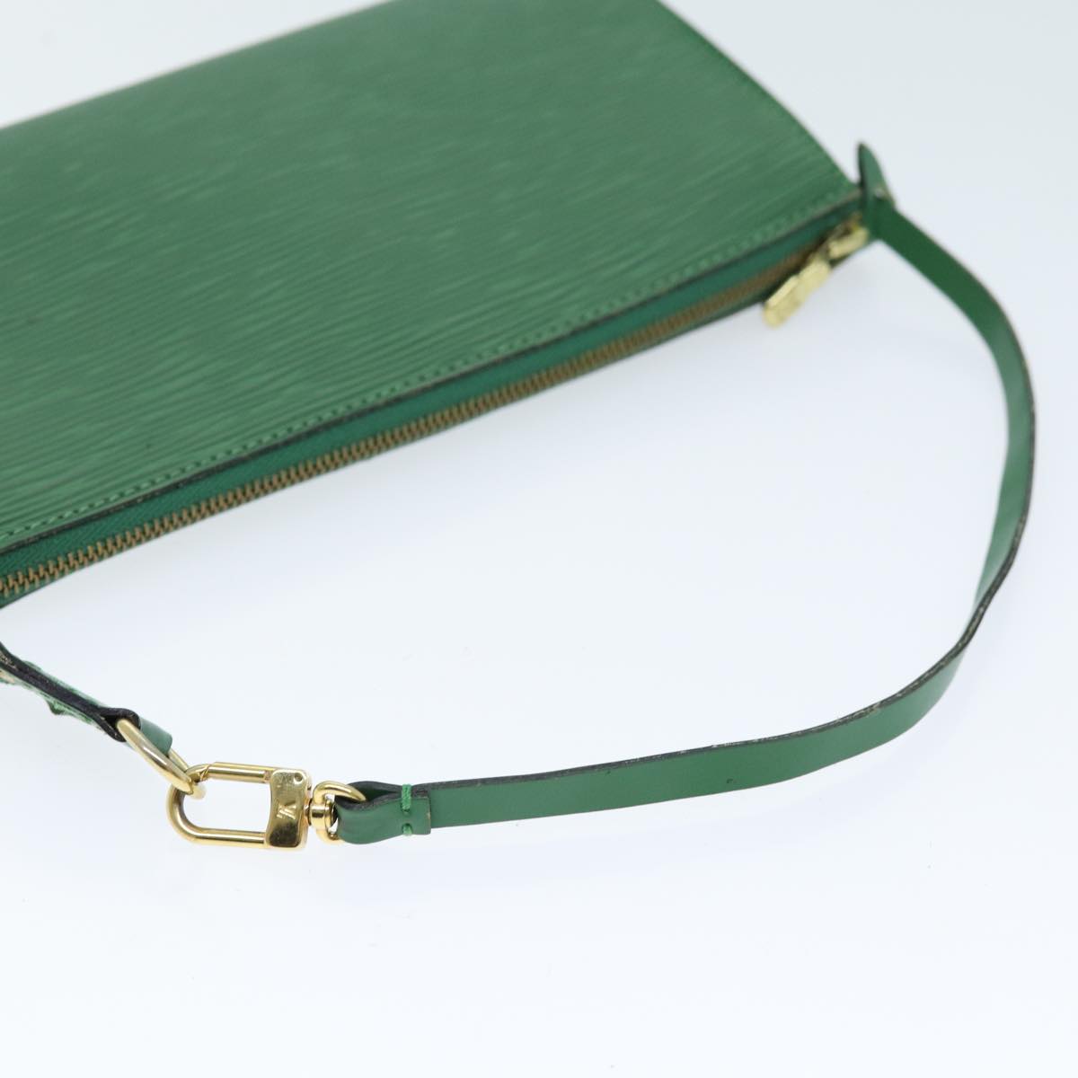 LOUIS VUITTON Epi Pochette Accessoires Pouch Green M52984 LV 71673