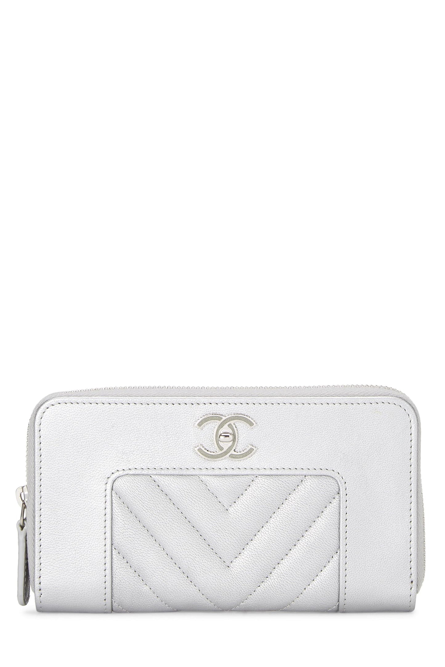 Chanel,  Silver Lambskin Mademoiselle Vintage Zippy, Silver