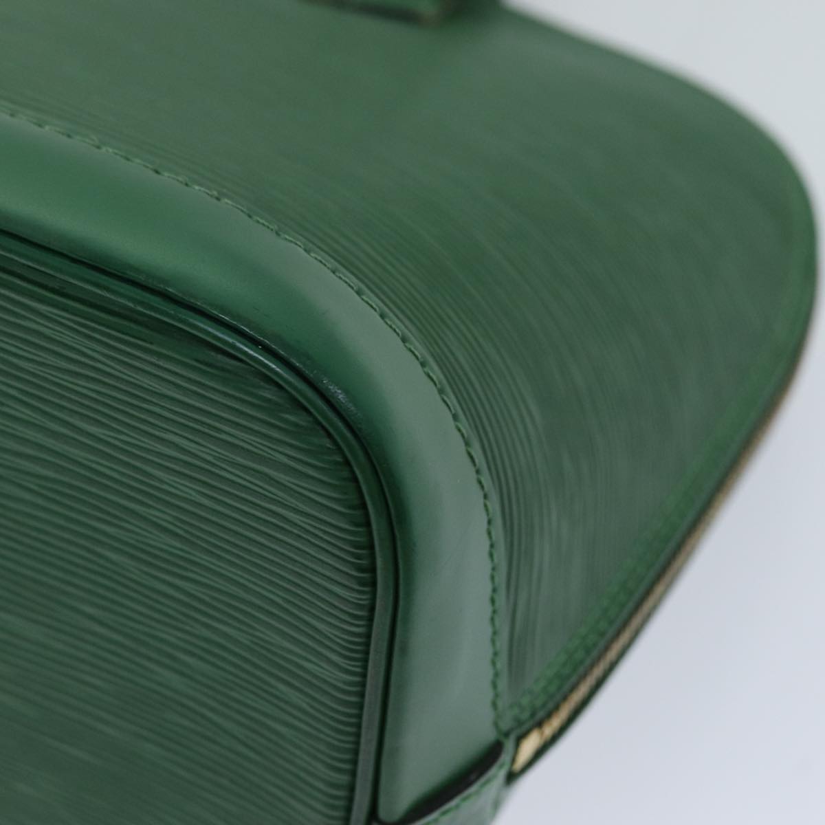 LOUIS VUITTON Epi Alma Hand Bag Borneo Green M52144 LV 72224