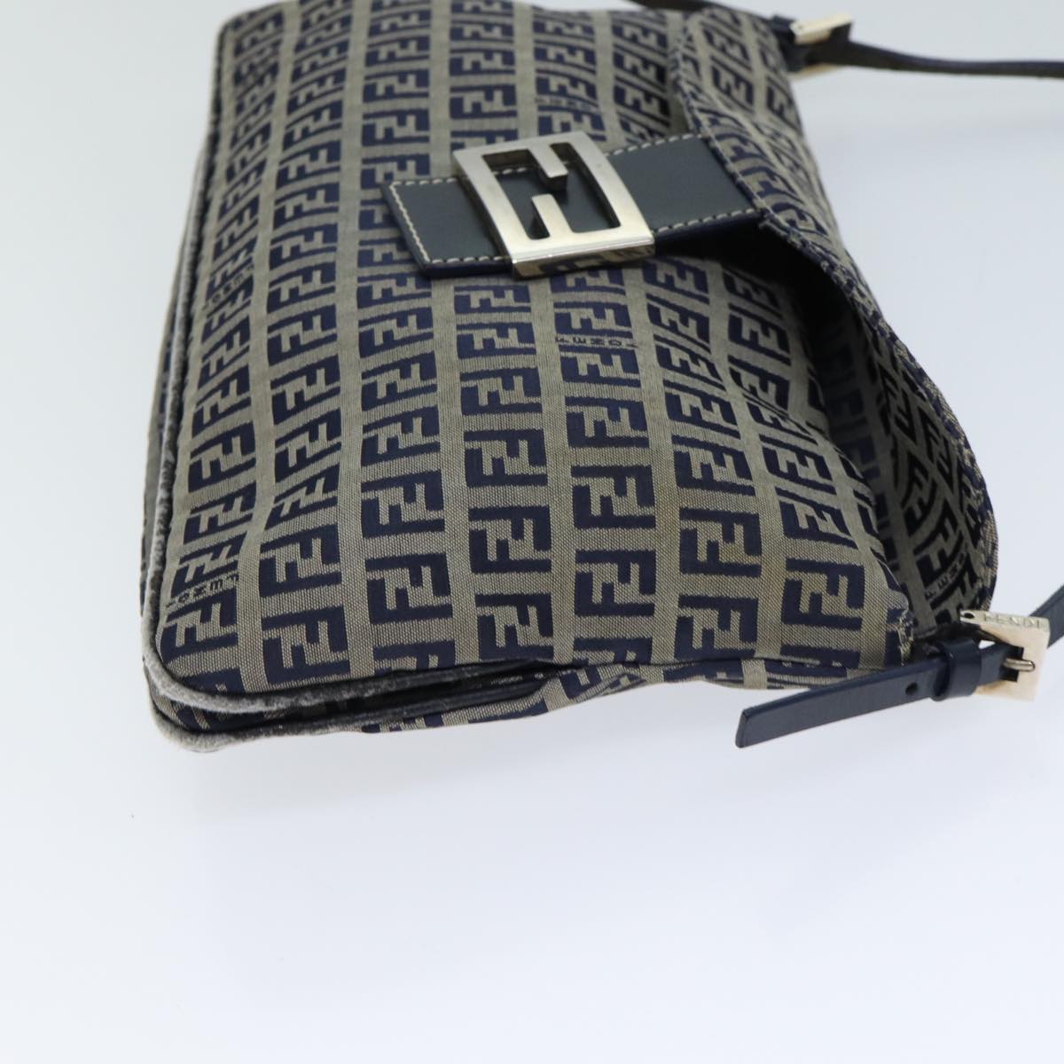 Luxury Fendi Zucchino Canvas Mamma Baguette Shoulder Bag Navy72416