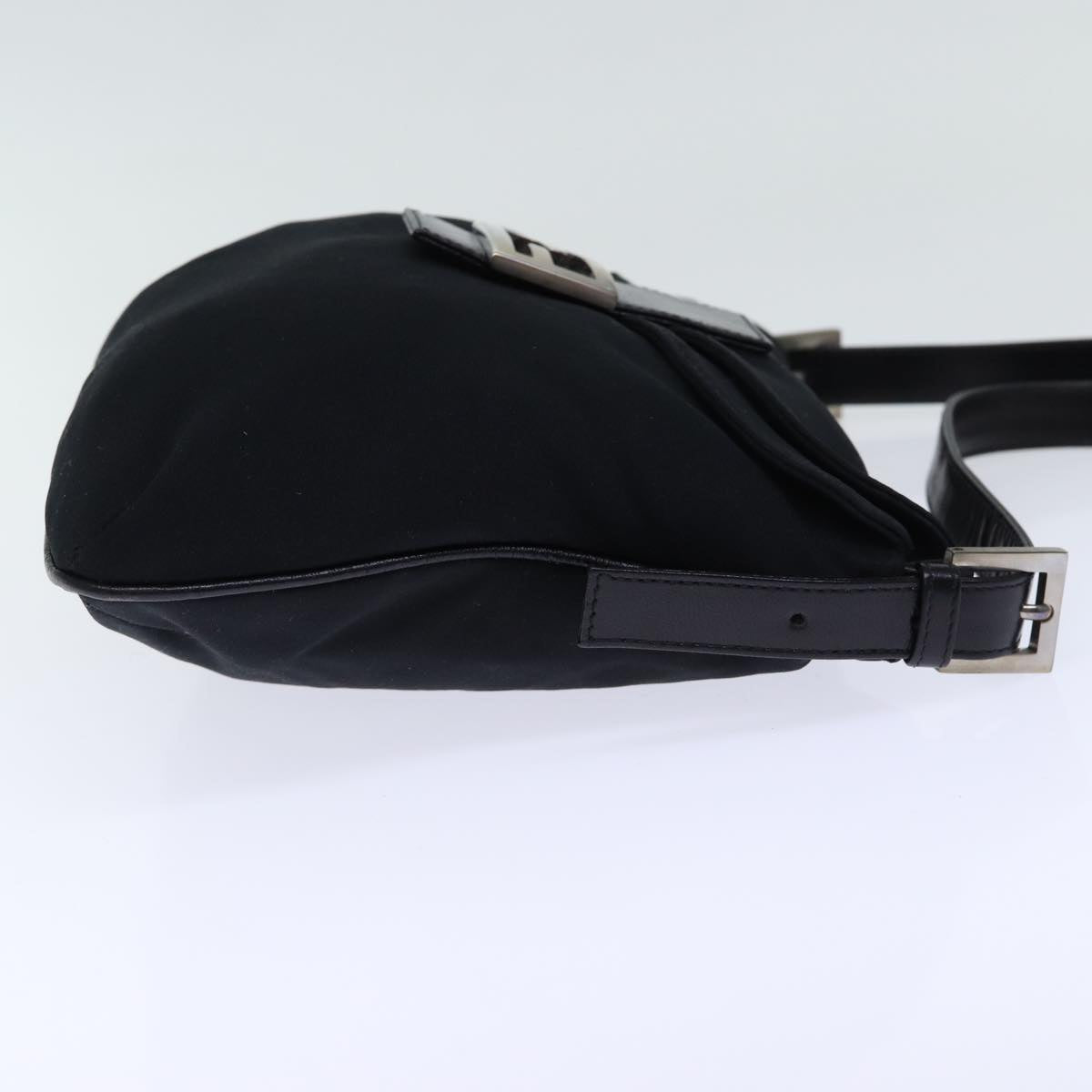 Luxury Fendi Mamma Baguette Shoulder Bag Nylon Black72512