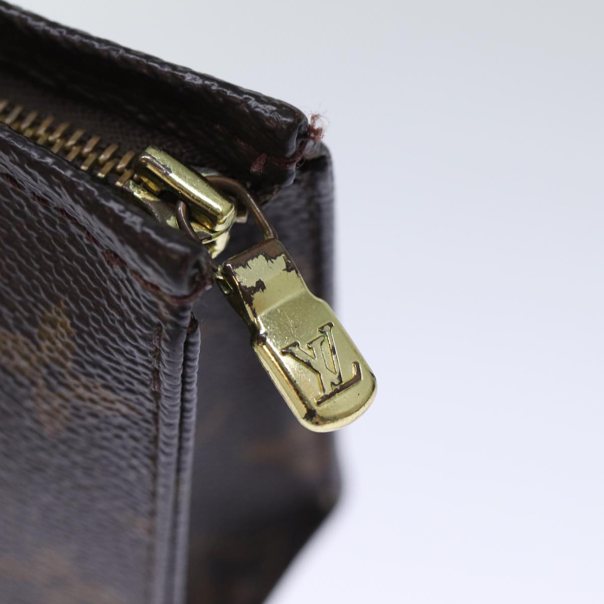 LOUIS VUITTON Monogram Poche Toilette 15 Pouch M47546 LV 73023