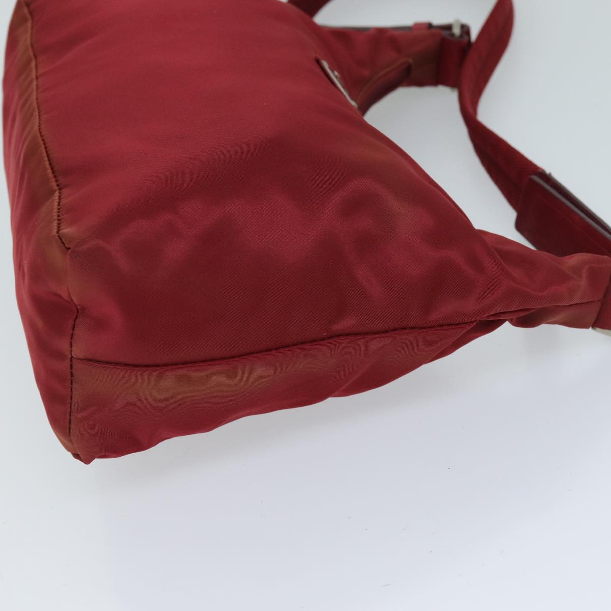 Luxury PradaShoulder Bag Nylon Red 73100