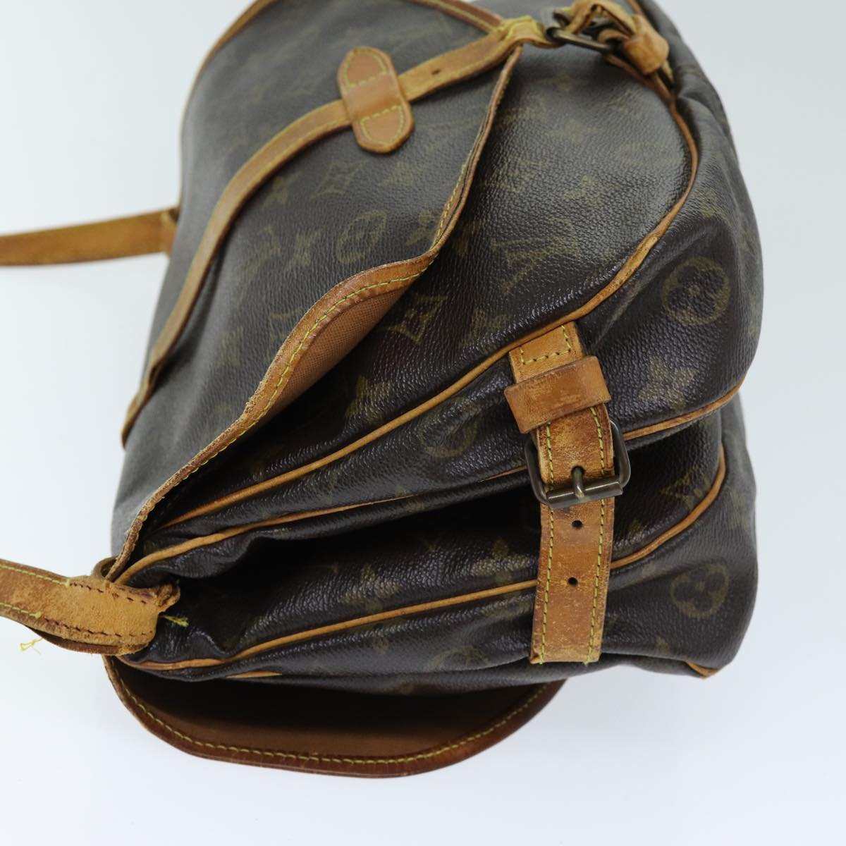 LOUIS VUITTON Monogram Saumur 30 Shoulder Bag M42256 LV 73298