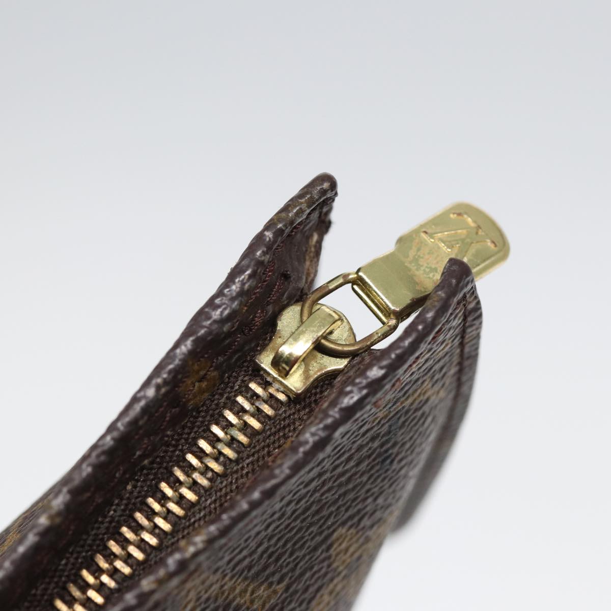 LOUIS VUITTON Monogram Bucket PM Pouch Accessory Pouch LV 73499