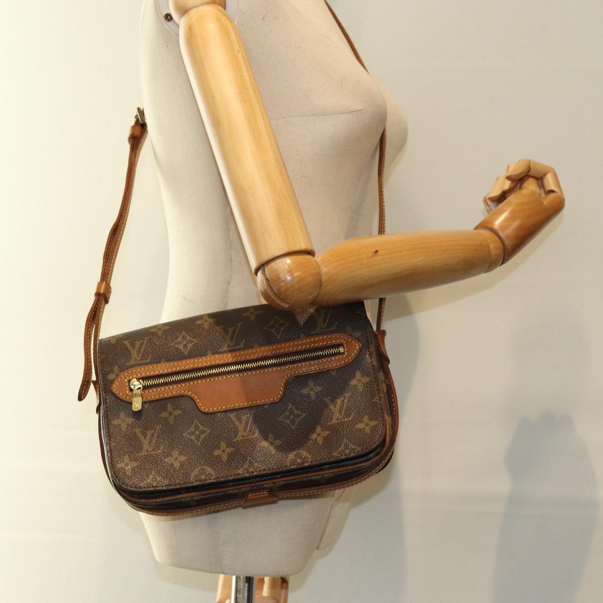 LOUIS VUITTON Monogram Saint Germain Shoulder Bag M51210 LV 73624