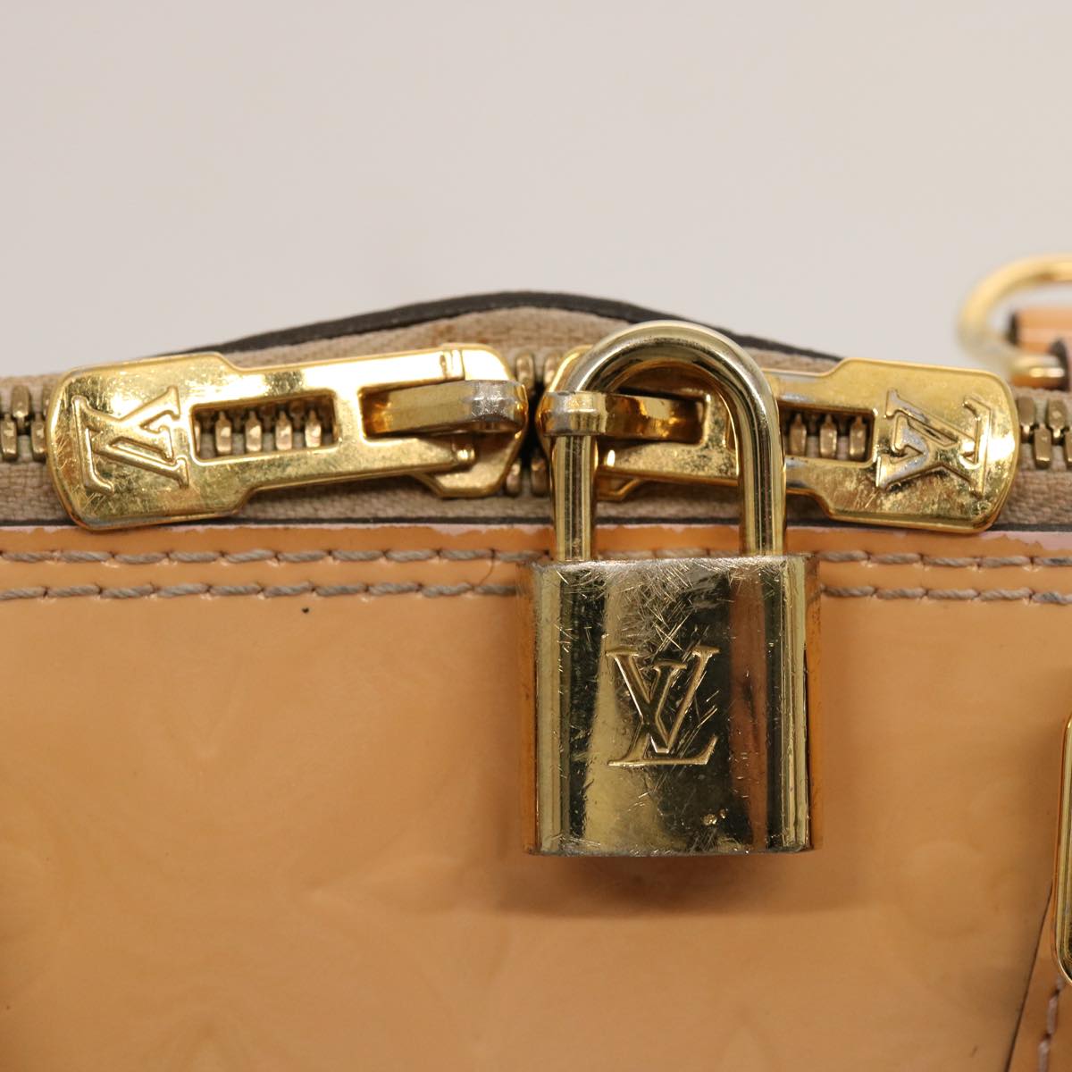 LOUIS VUITTON Monogram Vernis Alma PM Hand Bag Rose Valerine M50412 73627