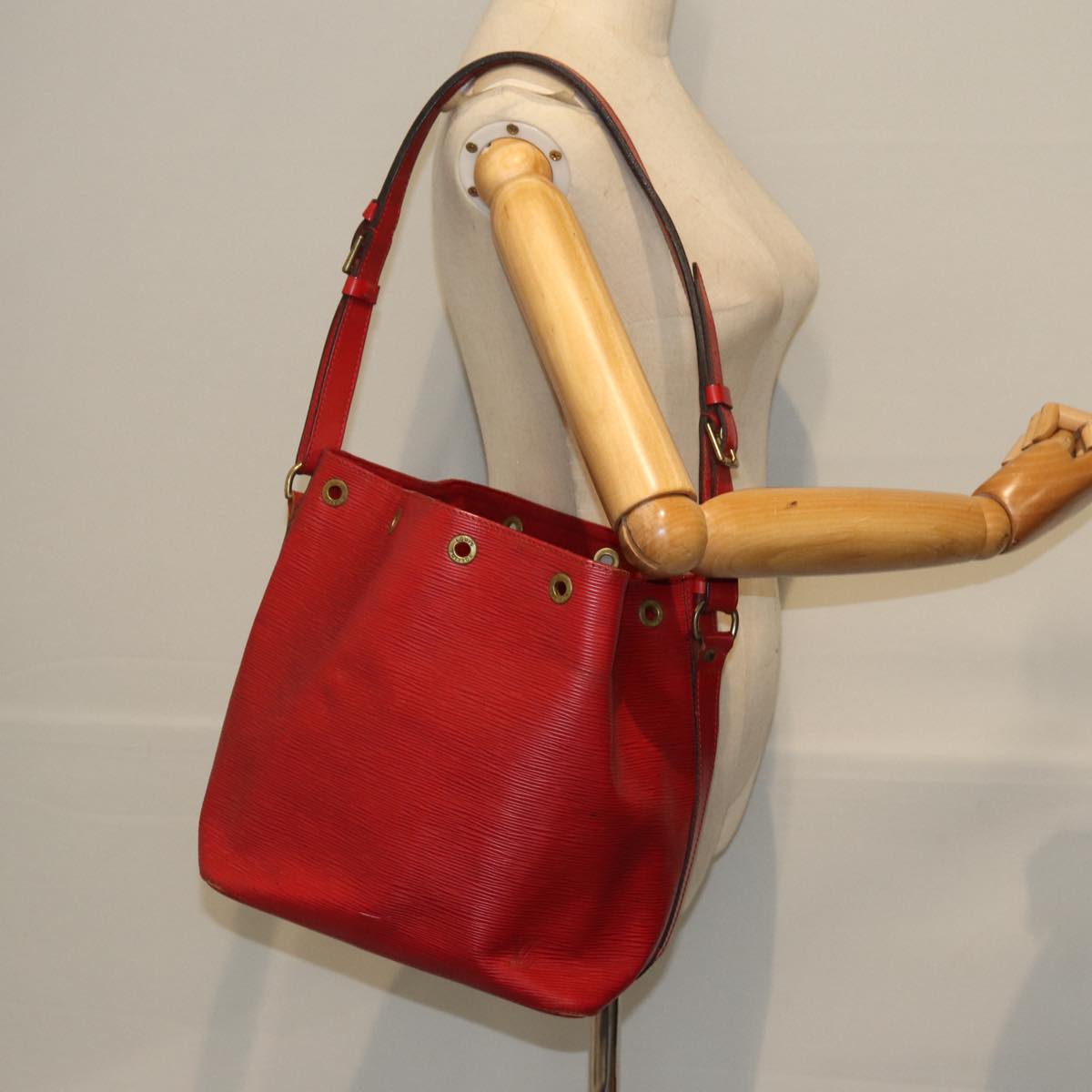 LOUIS VUITTON Epi Petit Noe Shoulder Bag Red M44107 LV 73920