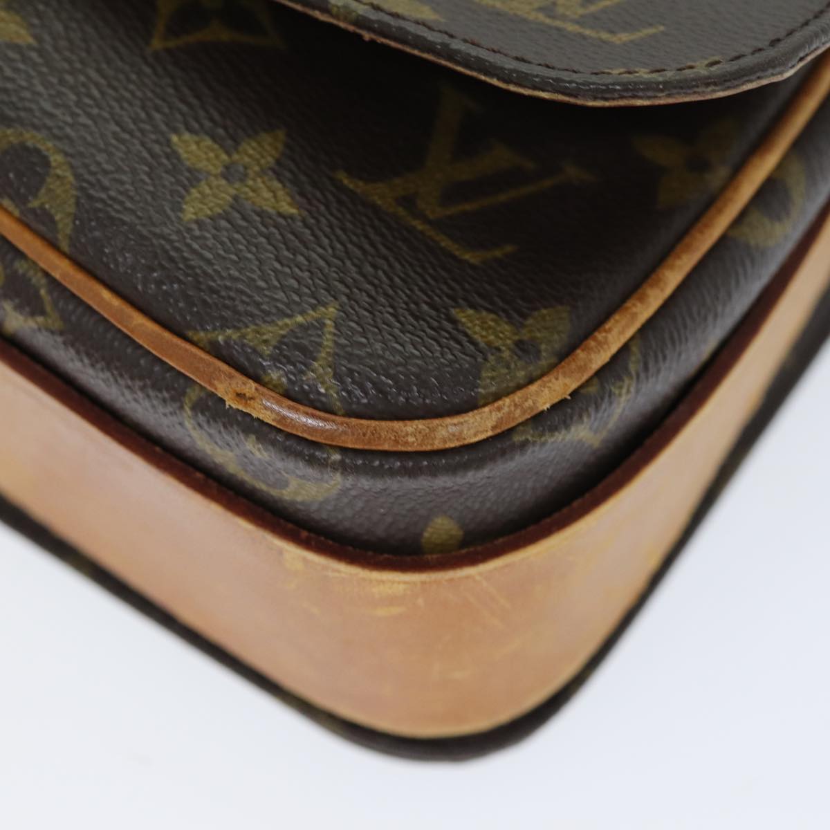 LOUIS VUITTON Monogram Cartouchiere MM Shoulder Bag M51253 LV 74129