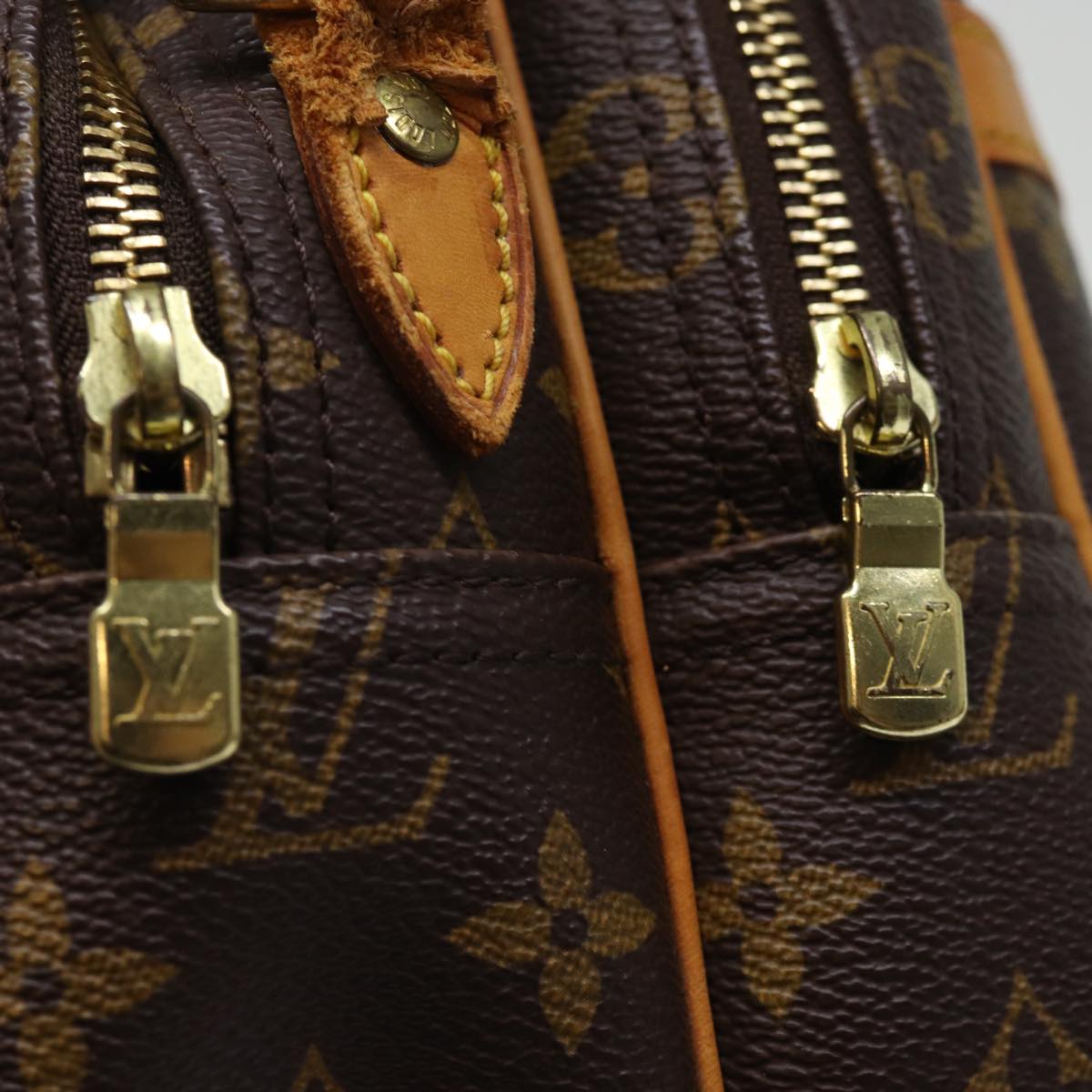 LOUIS VUITTON Monogram Reporter PM Shoulder Bag M45254 LV 74136