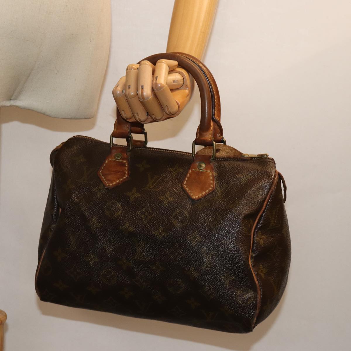 LOUIS VUITTON Monogram Speedy 25 Hand Bag M41528 LV 74172