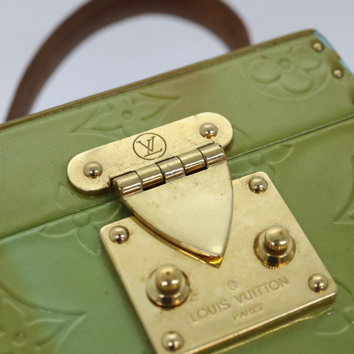 LOUIS VUITTON Monogram Vernis Bleecker Pouch Baby Blue M91003 LV 74267