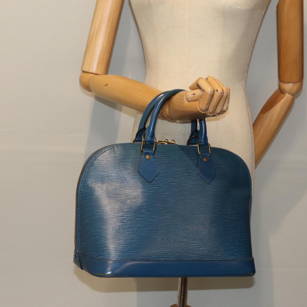 LOUIS VUITTON Epi Alma Hand Bag Toledo Blue M52145 LV 74269