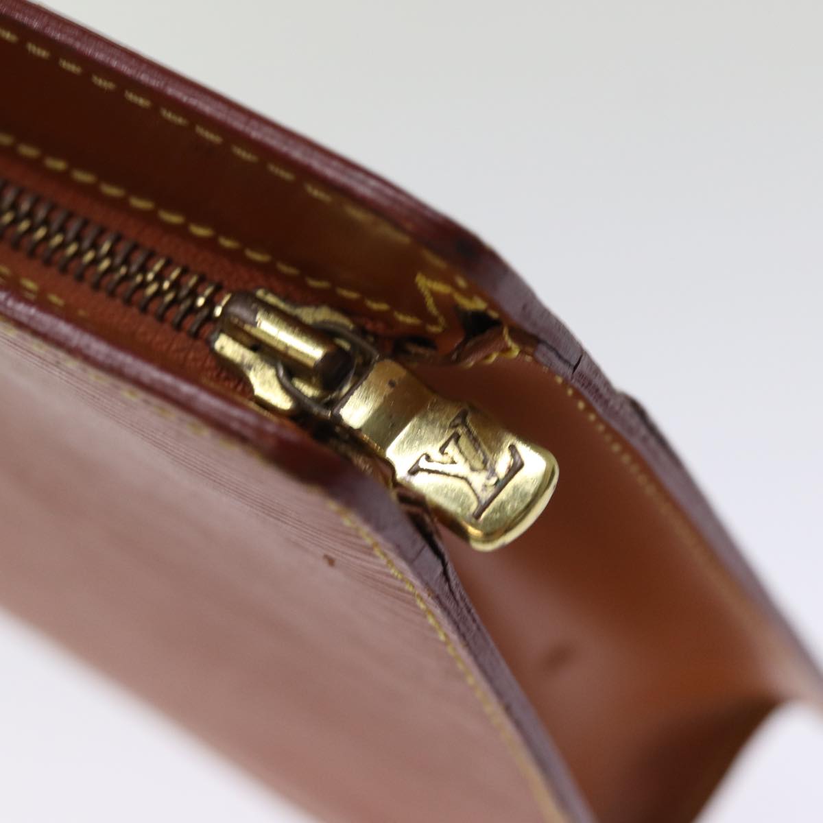 LOUIS VUITTON Epi Pochette Homme Bag Brown Zipang gold M52528 LV 74311
