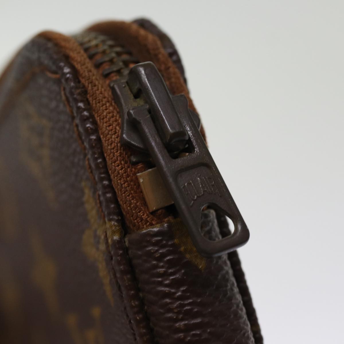 LOUIS VUITTON Monogram Passport Case LV 74332