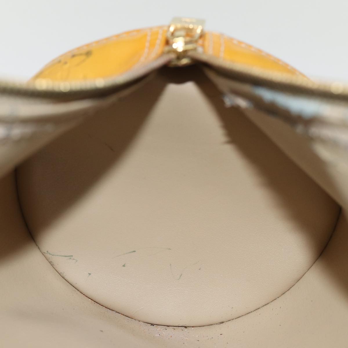 LOUIS VUITTON Monogram Vernis Bedford Hand Bag Beige M91006 LV 74366