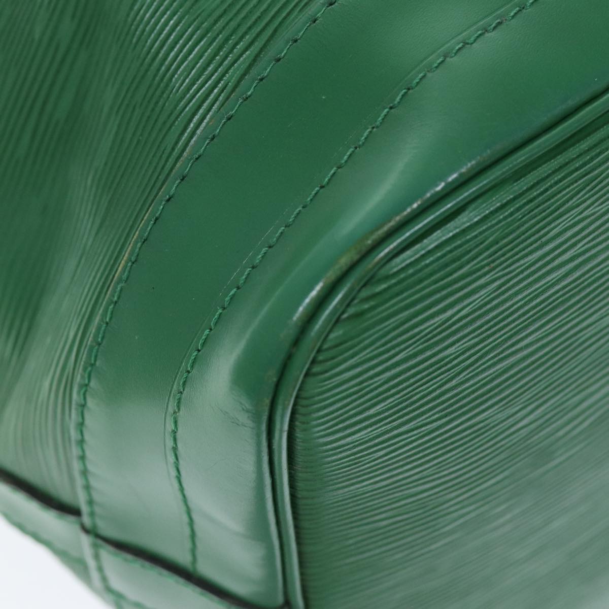 LOUIS VUITTON Epi Noe Shoulder Bag Green M44004 LV 74374