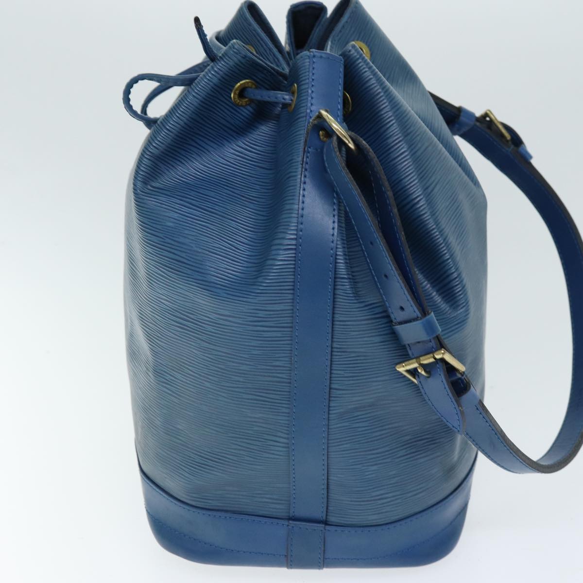 LOUIS VUITTON Epi Noe Shoulder Bag Toledo Blue M44005 LV 74375