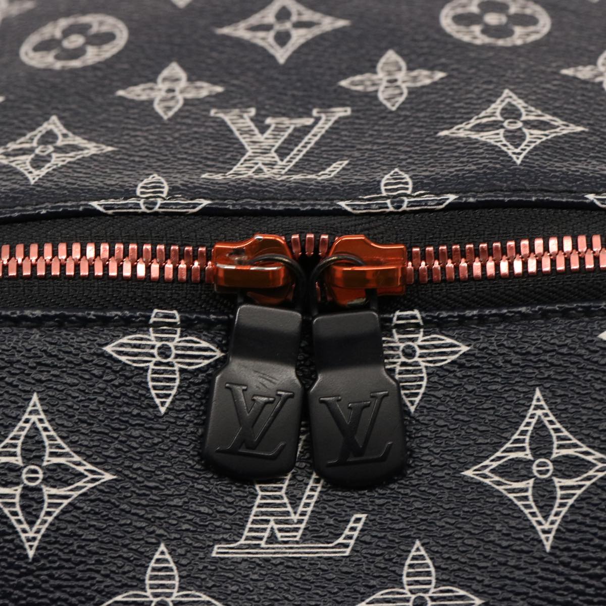LOUIS VUITTON Monogram Ink Apollo Backpack Navy Red White M43676 LV 74436SA