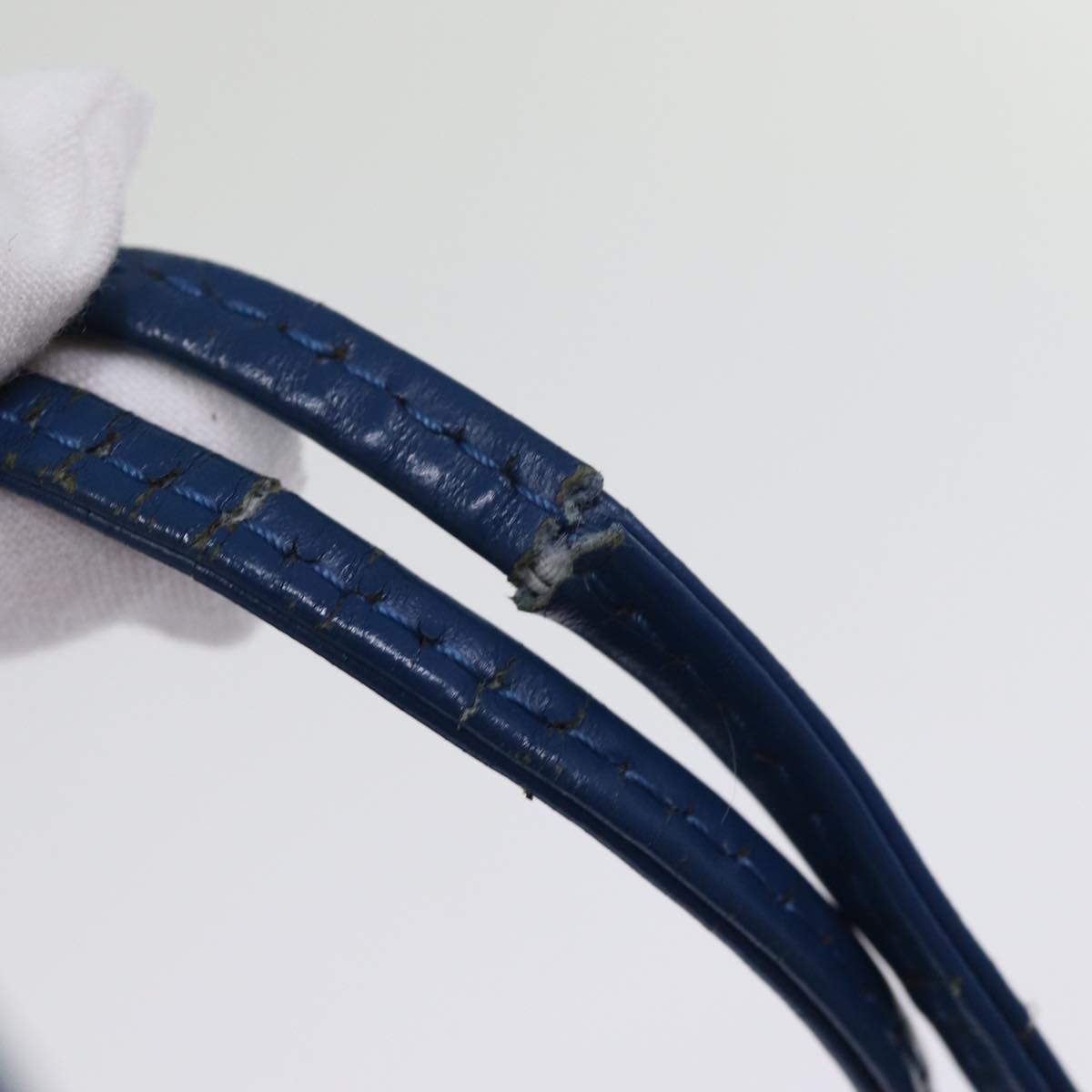 LOUIS VUITTON Epi Petit Noe Shoulder Bag Blue M44105 LV 74517
