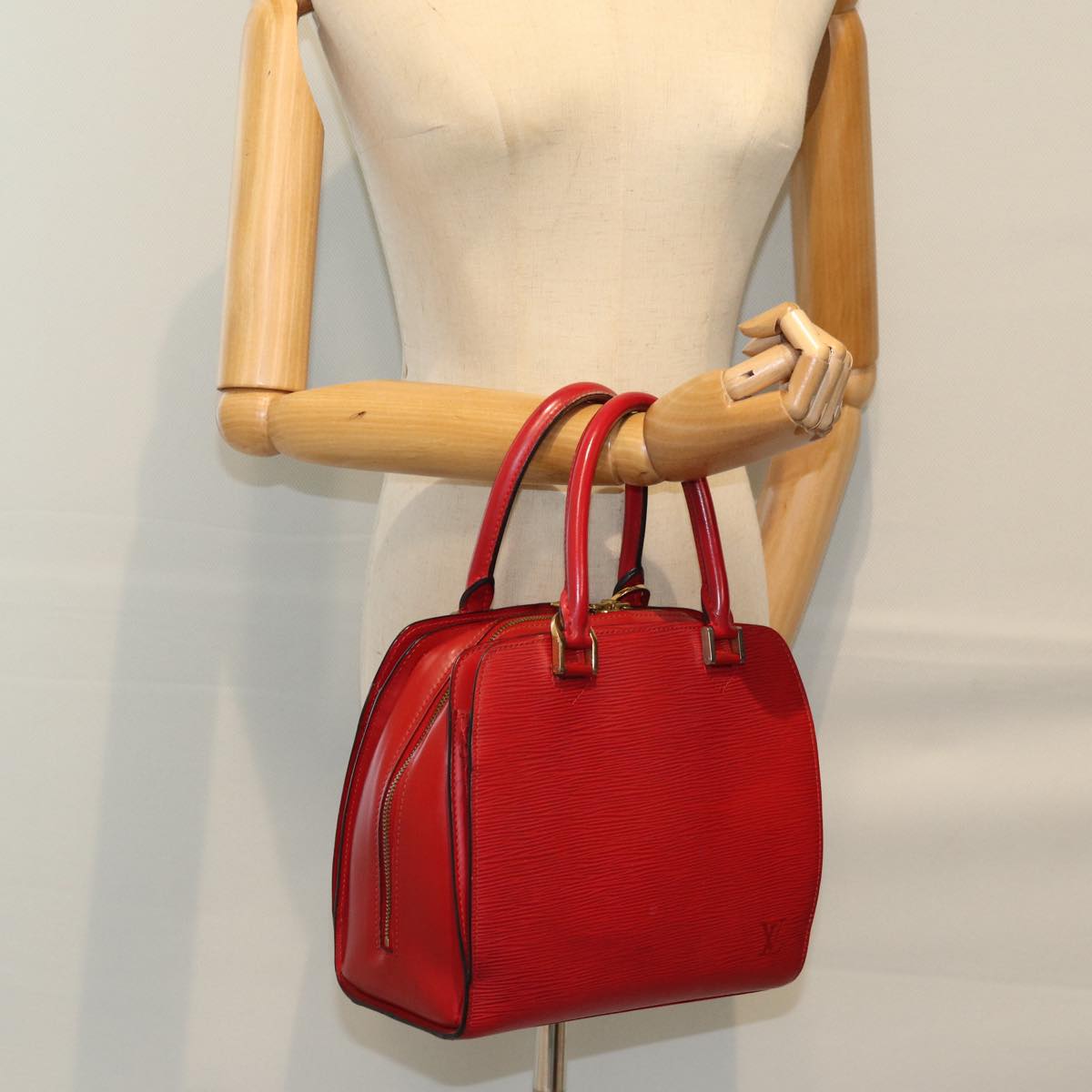 LOUIS VUITTON Epi Pont Neuf Hand Bag Red M52057 LV 74524