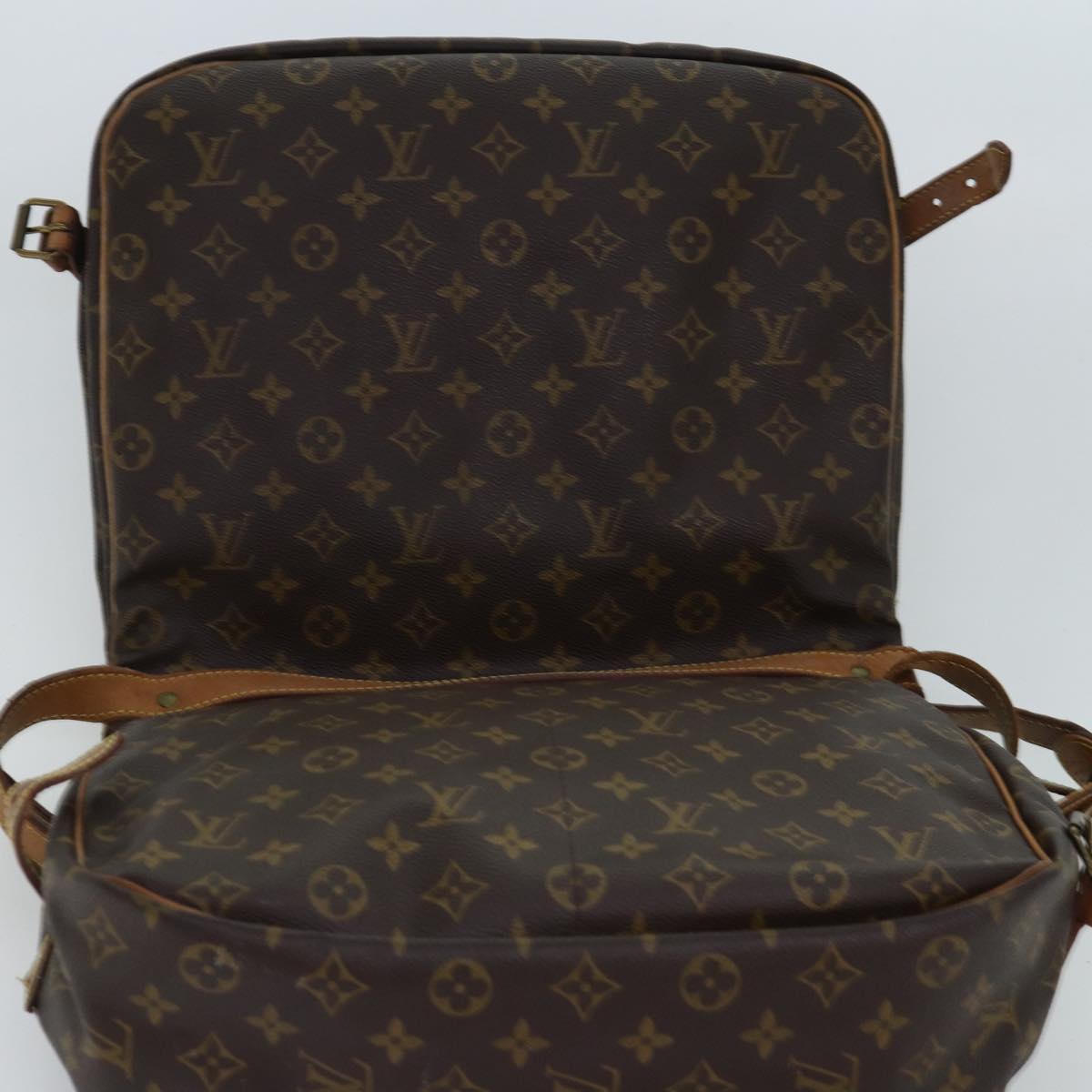 LOUIS VUITTON Monogram Saumur 35 Shoulder Bag M42254 LV 74714