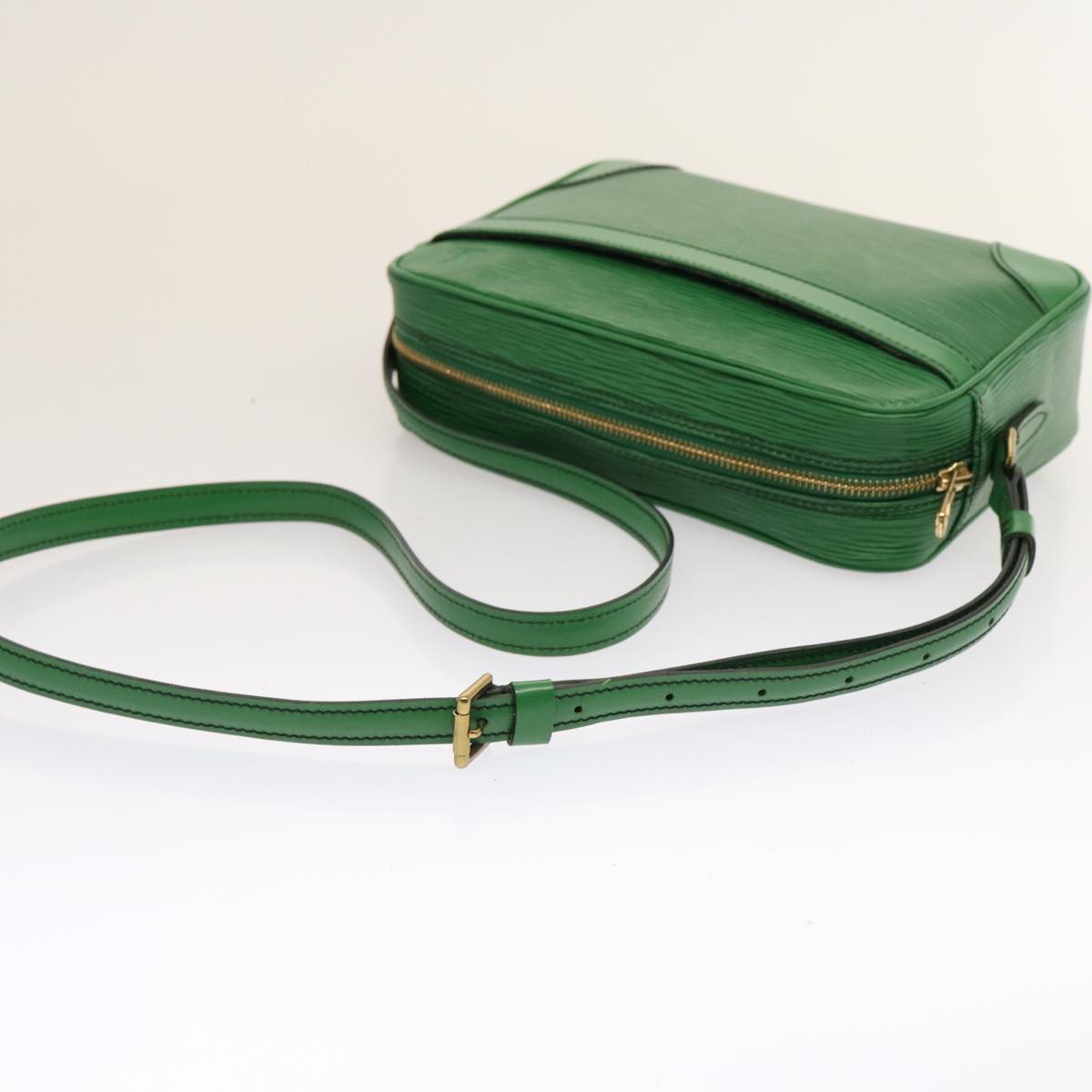 LOUIS VUITTON Epi Trocadero 23 Shoulder Bag Green M52304 LV 74910