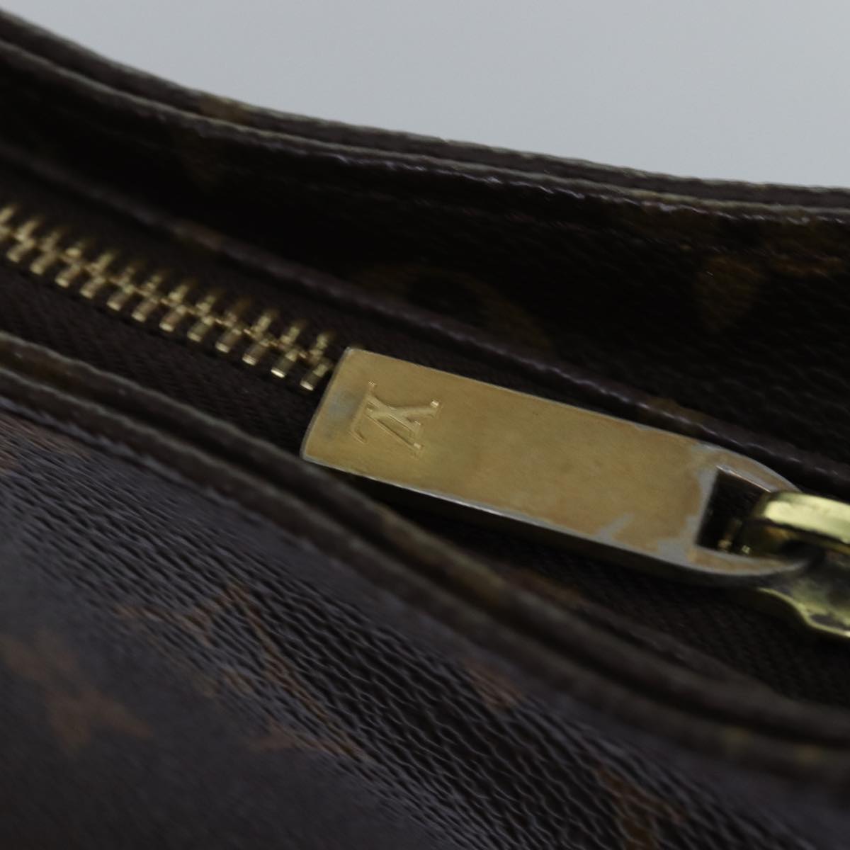 LOUIS VUITTON Monogram Looping GM Shoulder Bag M51145 74926