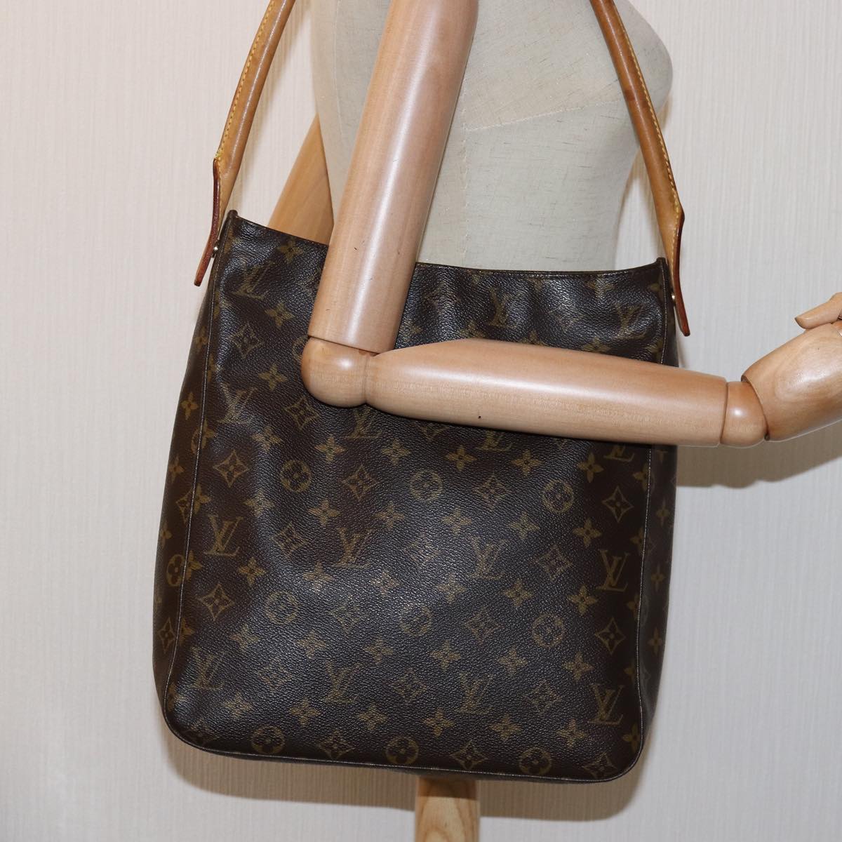 LOUIS VUITTON Monogram Looping GM Shoulder Bag M51145 74926