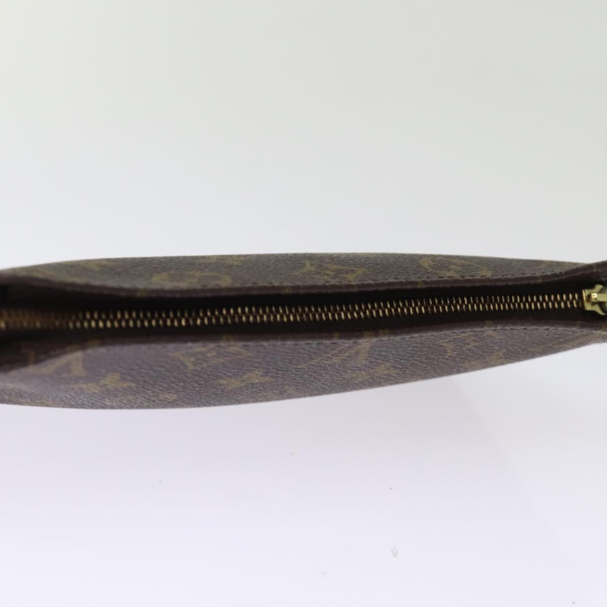 LOUIS VUITTON Monogram Bucket GM Pouch Accessory Pouch LV 75000