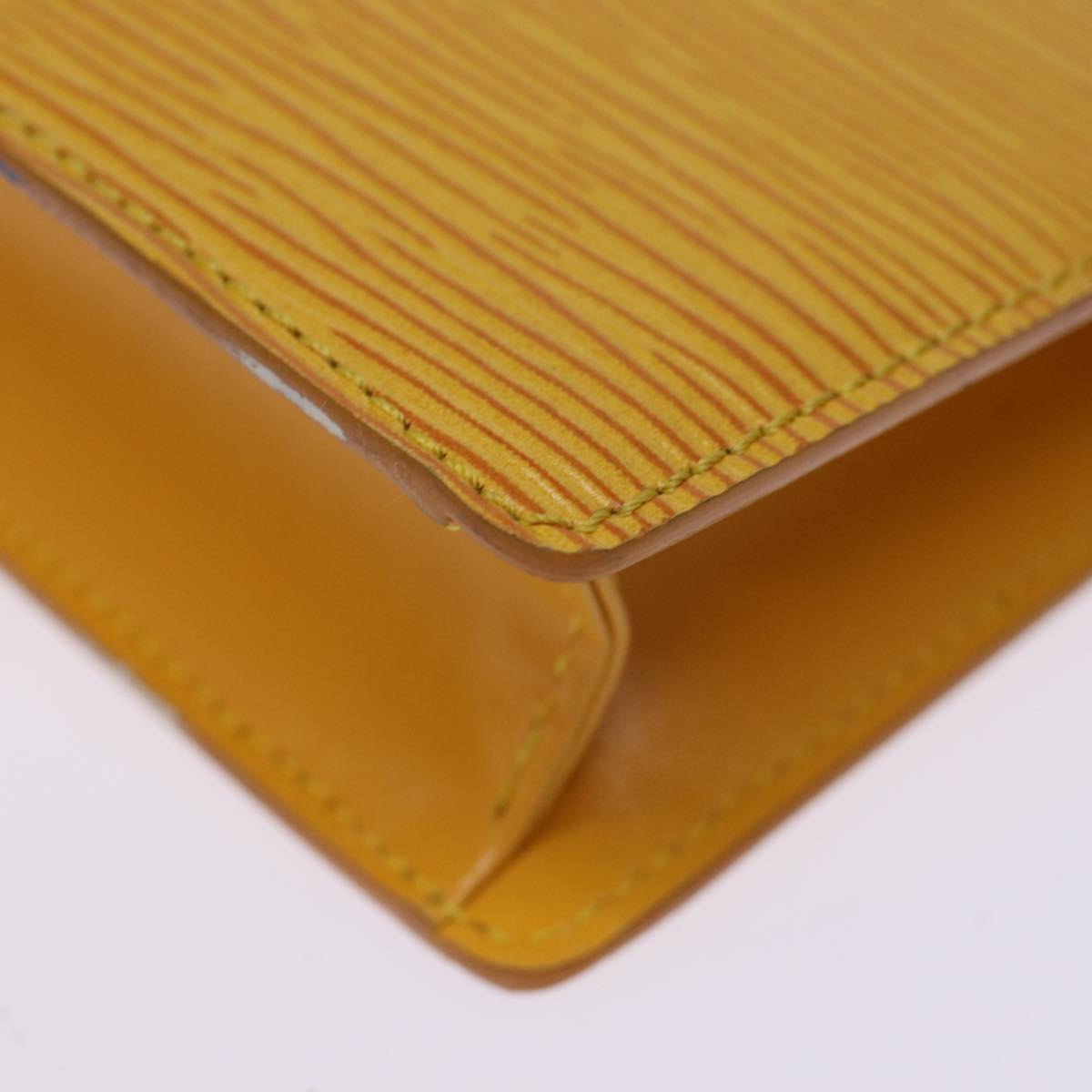 LOUIS VUITTON Epi Poche Toilette 15 Pouch Yellow LV 75004