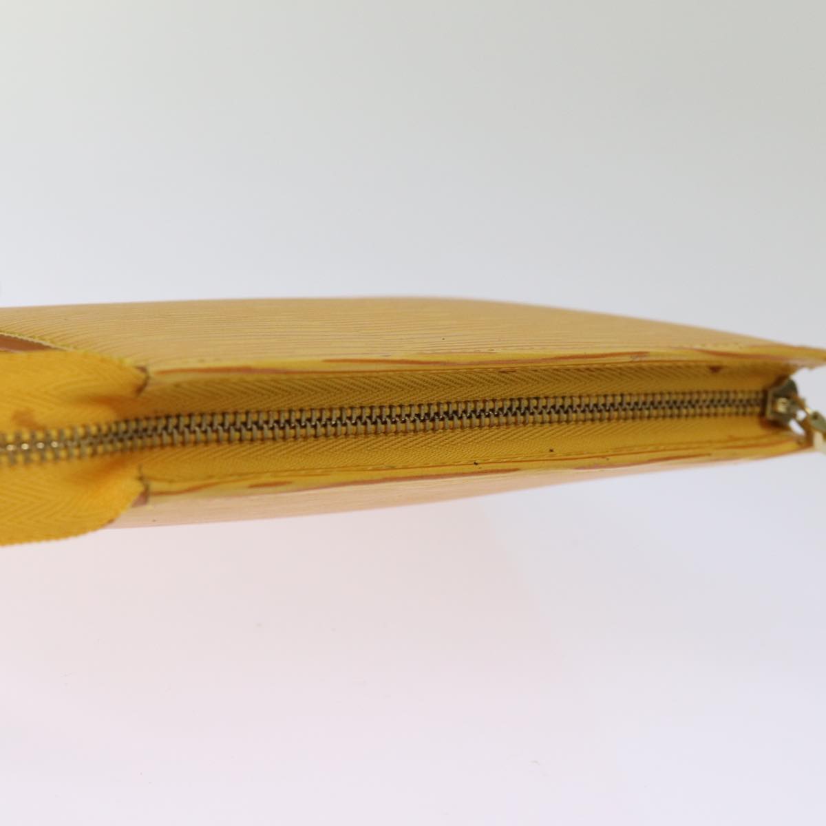 LOUIS VUITTON Epi Poche Toilette 15 Pouch Yellow LV 75004