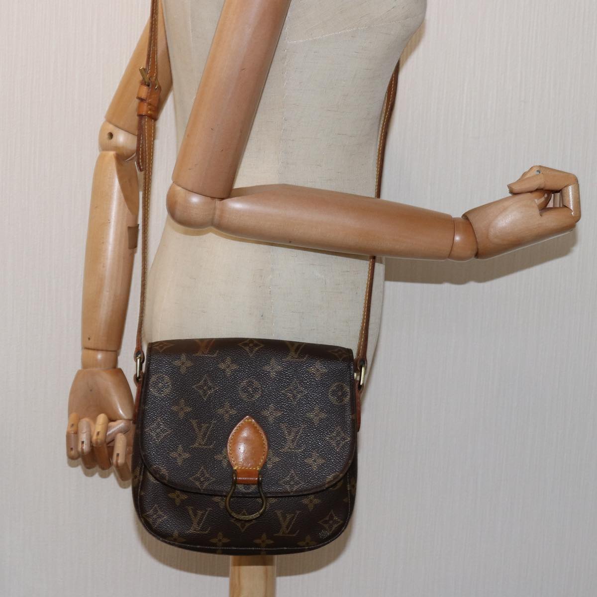 LOUIS VUITTON Monogram Saint Cloud MM Shoulder Bag M51243 LV 75029