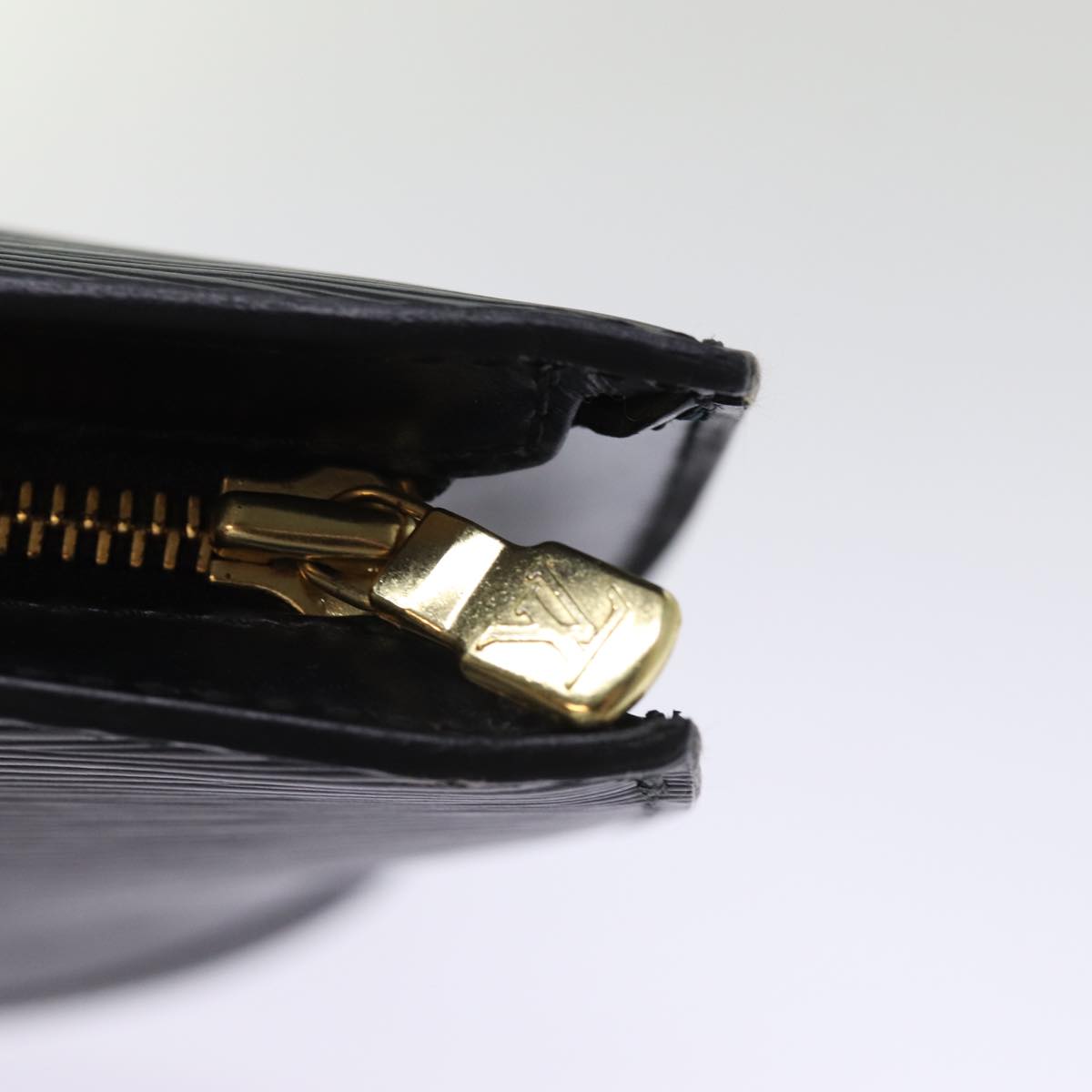 LOUIS VUITTON Epi Saint Jacques Hand Bag Black M52272 LV 75094