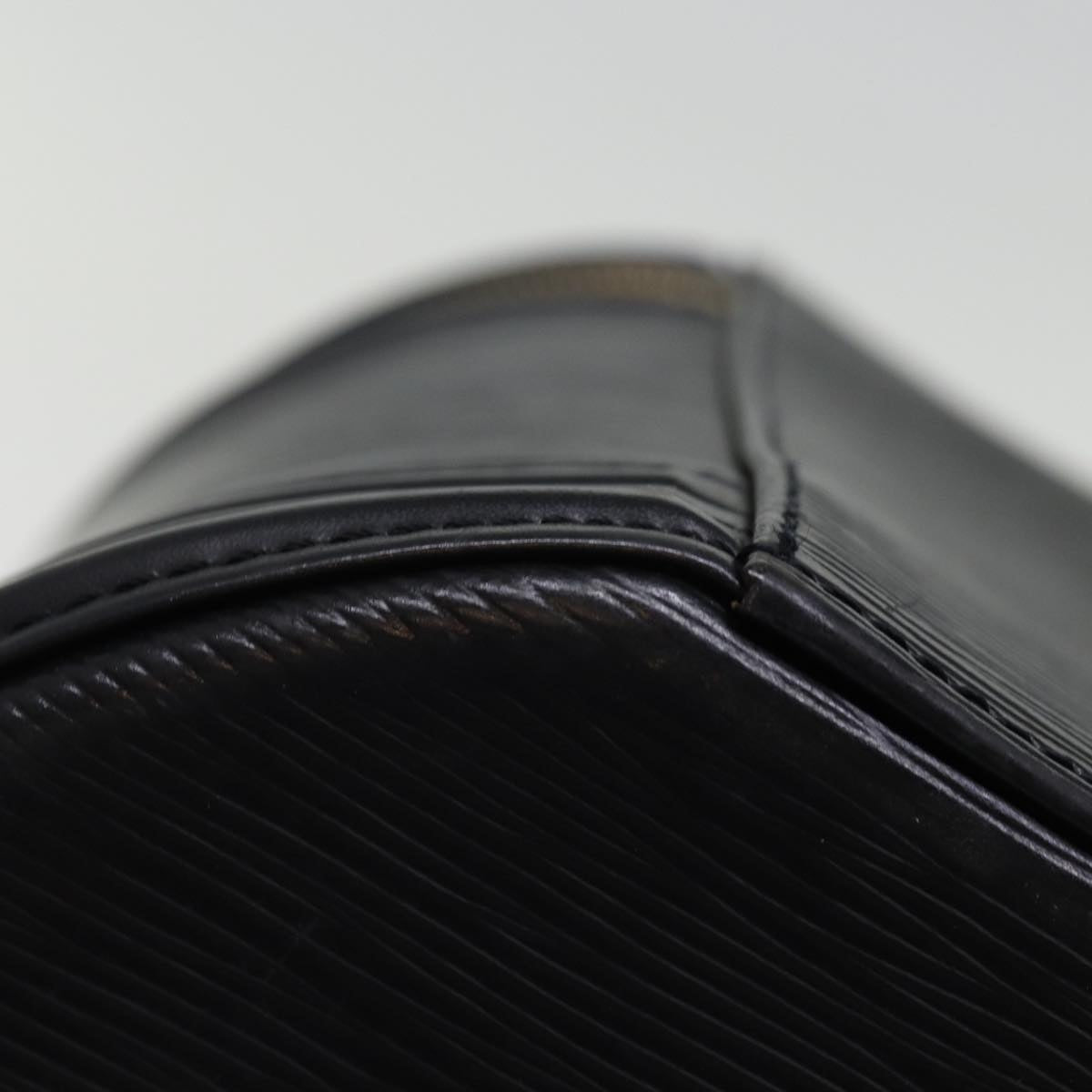 LOUIS VUITTON Epi Cannes Hand Bag Black M48032 LV 75098