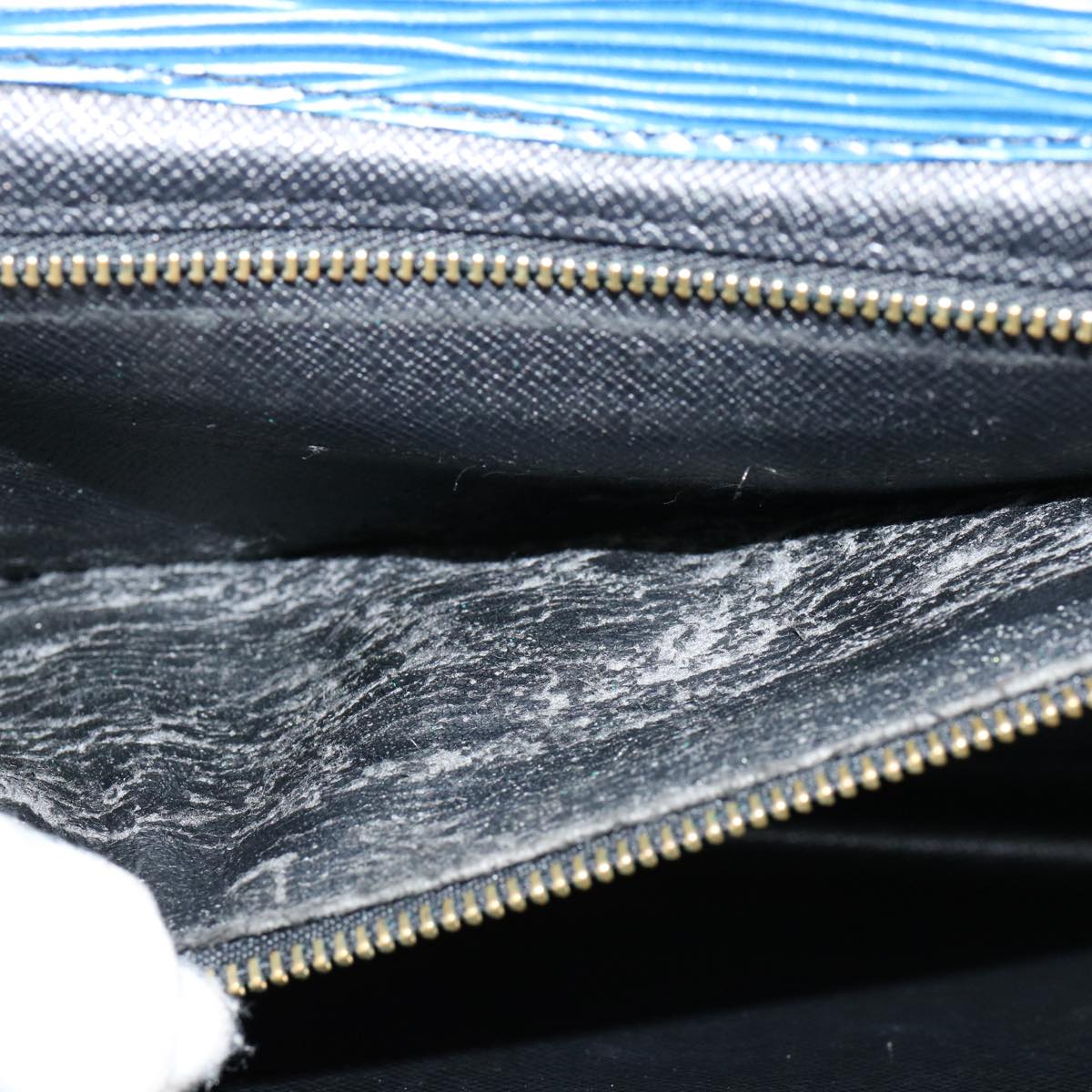 LOUIS VUITTON Epi Montaigne 27 Clutch Bag Blue M52655 LV 75166