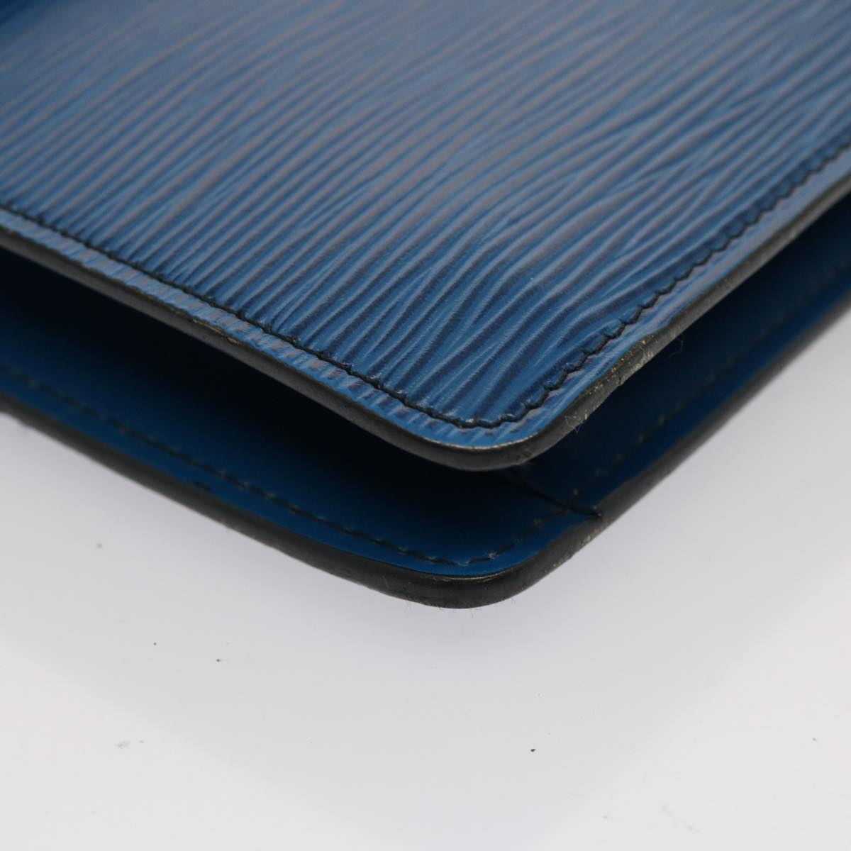 LOUIS VUITTON Epi Montaigne 27 Clutch Bag Blue M52655 LV 75166