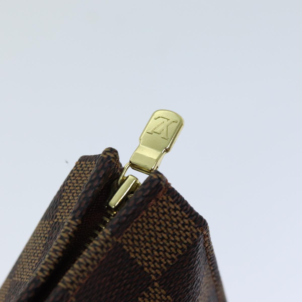 LOUIS VUITTON Damier Ebene Poche Toilette 26 Pouch N47543 LV 75175