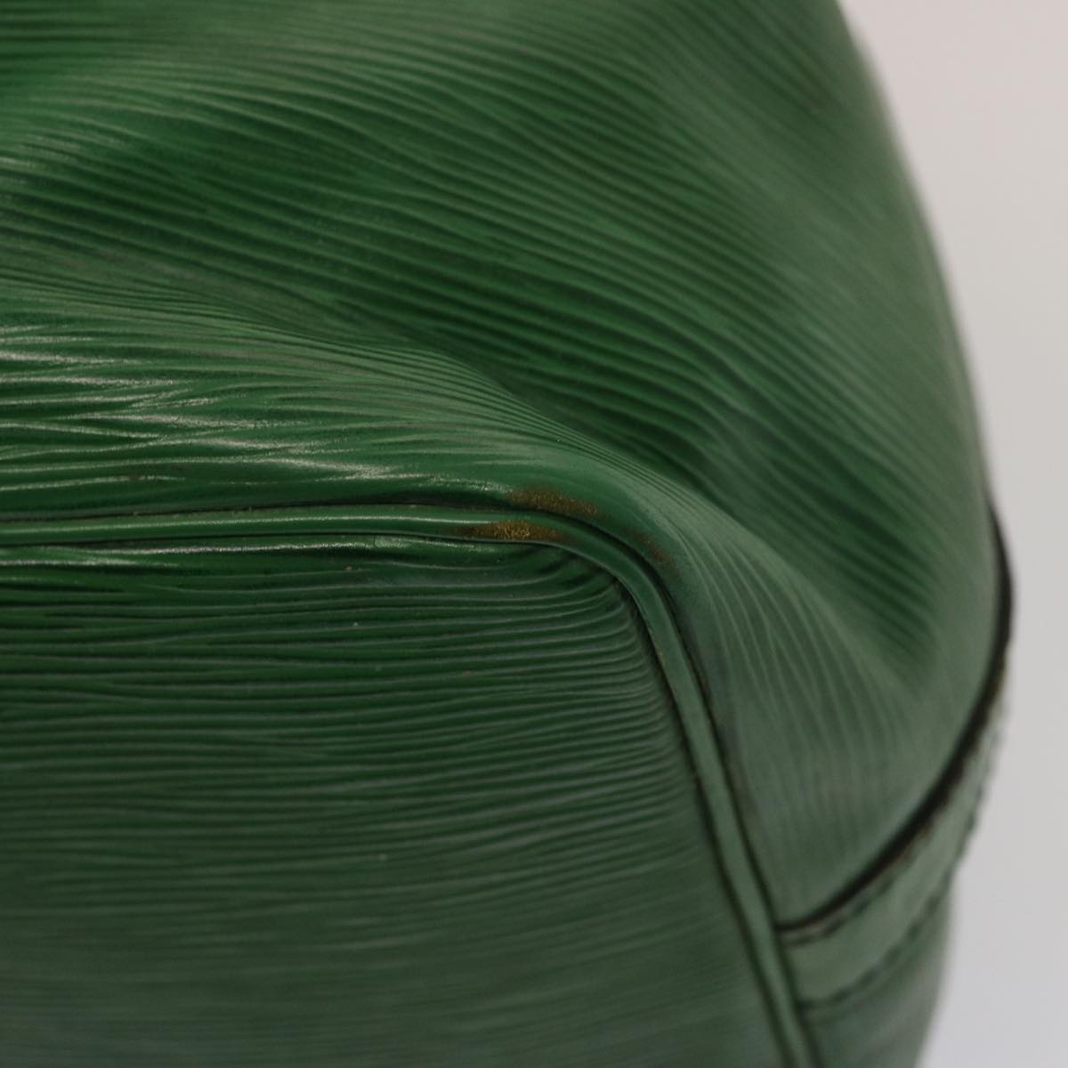 LOUIS VUITTON Epi Petit Noe Shoulder Bag Green M44104 LV 75182