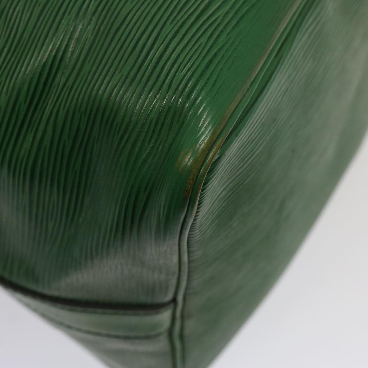 LOUIS VUITTON Epi Petit Noe Shoulder Bag Green M44104 LV 75182